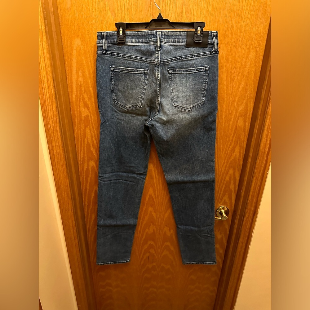 Express Jeans - Picture 2 of 3